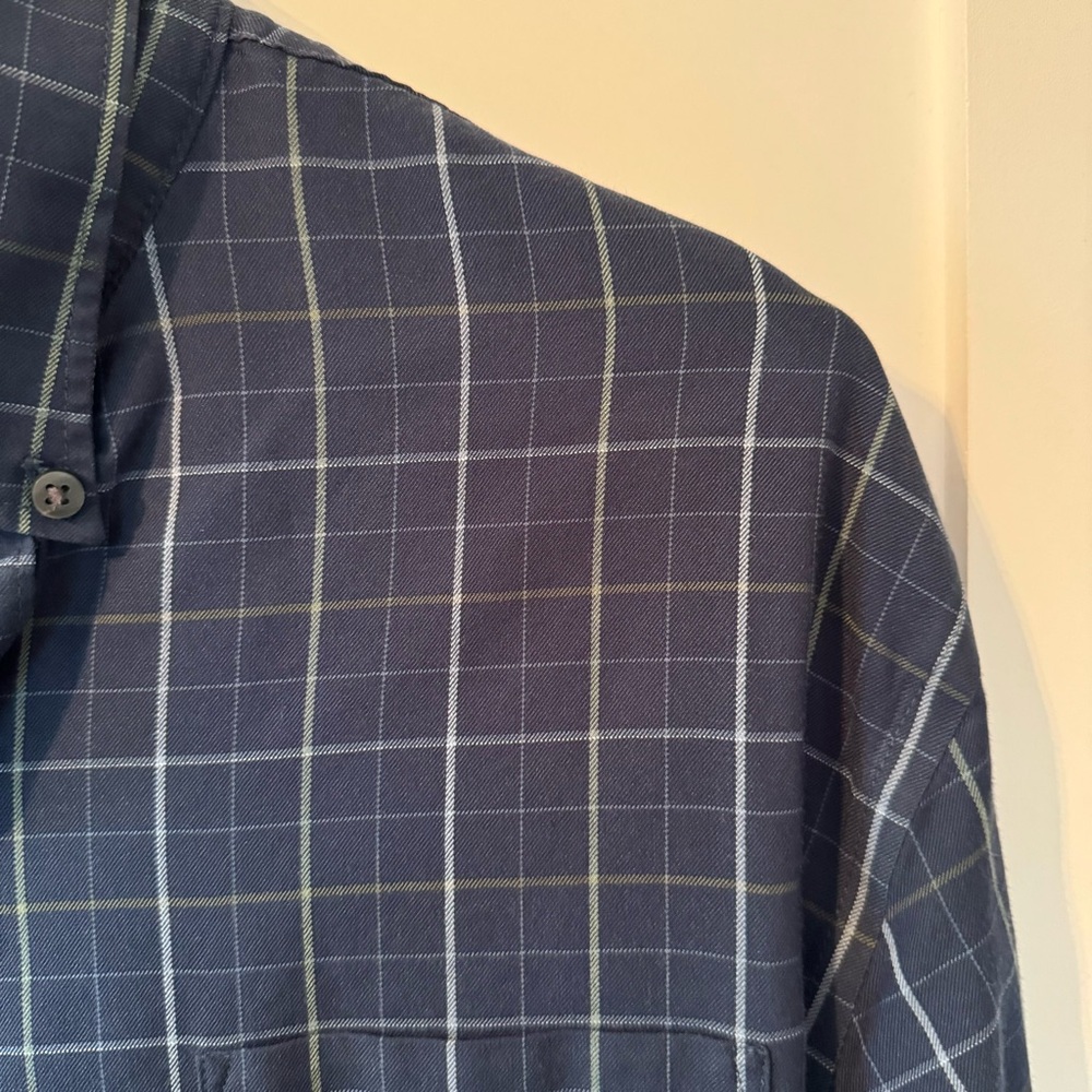 Pick any 4 of any $6 men’s button-down for $18!! 
Very lightly worn.